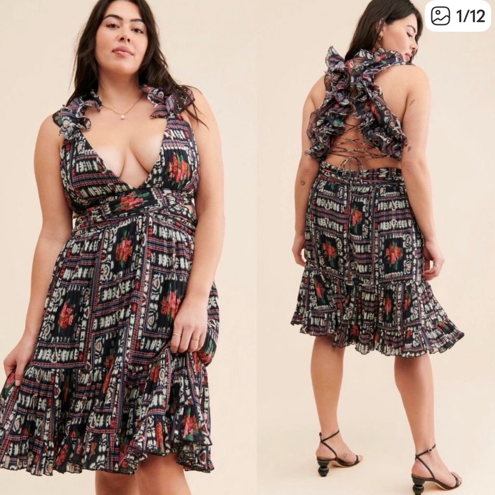 New Free People LetMeBe Cutout Printed Ruffle MIDI Dress Sz Small